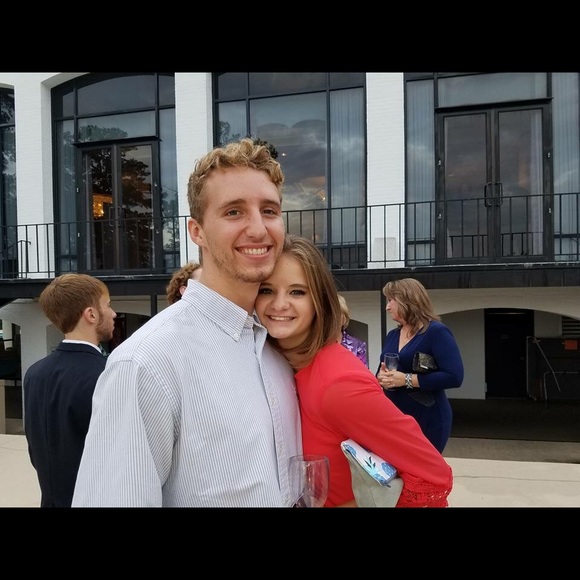 Meet your Posher, Gabrielle - Picture 3 of 6